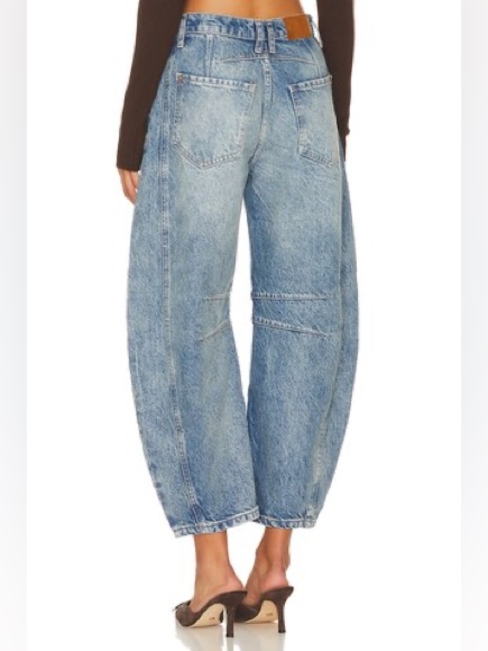 Free people, We The Free Good Luck Mid Rise Barrel Jeans in Ultra Light Beam - Picture 4 of 10